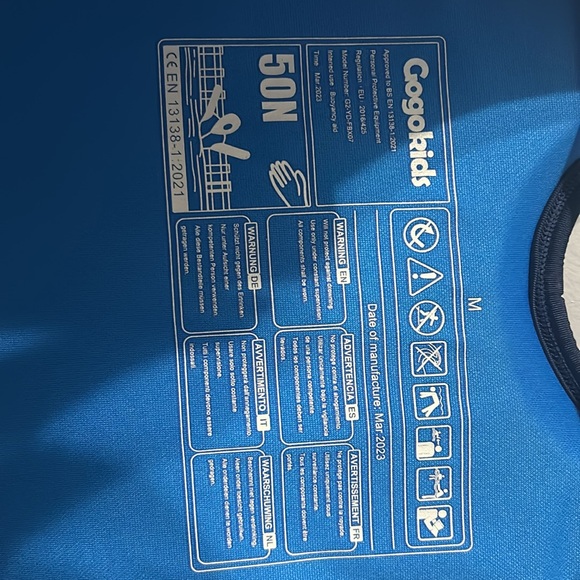 Gigi Kids swim vest. 🏊 - Picture 2 of 2